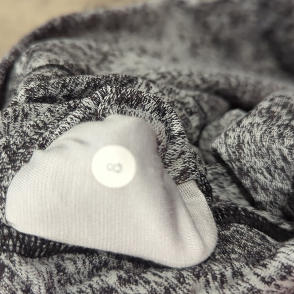 Lululemon Wunder Under Crop (Hi-Rise)Luon Spray Jacquard White Black - Picture 4 of 7